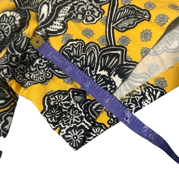 Express Yellow Paisley Floral Print Side Zip Shorts - Size 8 - Picture 8 of 11